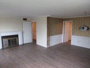 65 Willowbrook Dr in Parkersburg, WV - Building Photo - Building Photo