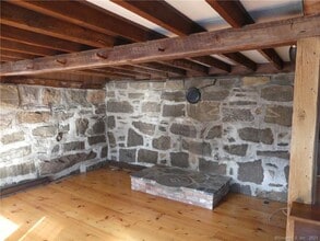 82 River Rd in Essex, CT - Building Photo - Building Photo