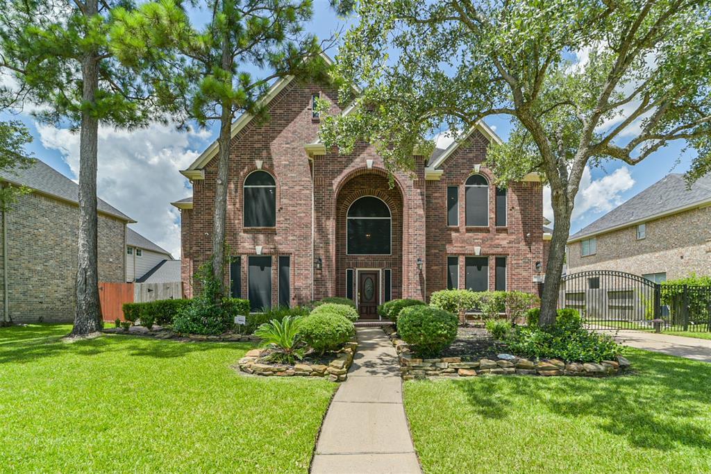 14015 Falcon Heights Dr in Cypress, TX - Building Photo