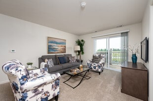 Grove Crossing in Greenwood, IN - Building Photo