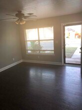 1002 S Stratton St in Decatur, TX - Building Photo - Building Photo