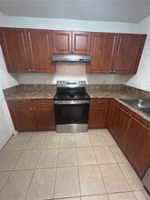 529 E Sheridan St in Dania Beach, FL - Building Photo - Building Photo