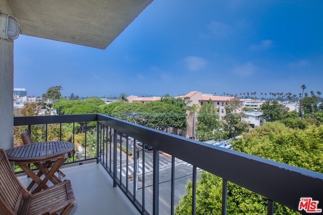 124 Idaho Ave-Unit -501 in Santa Monica, CA - Building Photo - Building Photo