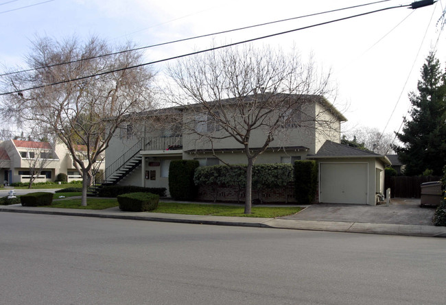 Sierra Vista Apartments in Mountain View, CA - Building Photo - Building Photo