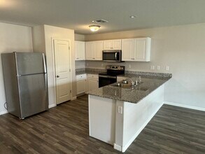 195 E Bobcat Pl in Casa Grande, AZ - Building Photo - Building Photo