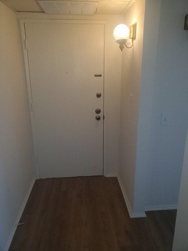 5227 Hermitage Ave, Unit 2