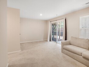 411 Cross Country Way in Durham, NC - Building Photo - Building Photo