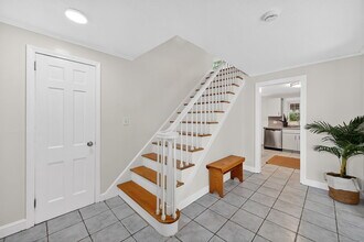 36 Westmoreland Dr in West Hartford, CT - Building Photo - Building Photo