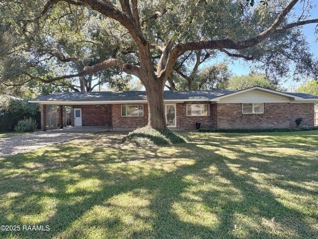 property at 216 Brentwood Blvd