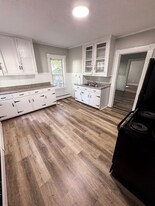 38-40 Converse St, Unit B in Stafford, CT - Building Photo