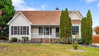 3011 Butterwood Dr in Jamestown, NC - Building Photo