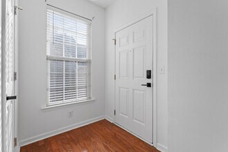 4 Maravista Ave in Greenville, SC - Foto de edificio - Building Photo