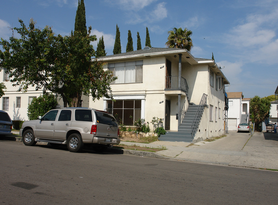 968 N Serrano Ave in Los Angeles, CA - Building Photo