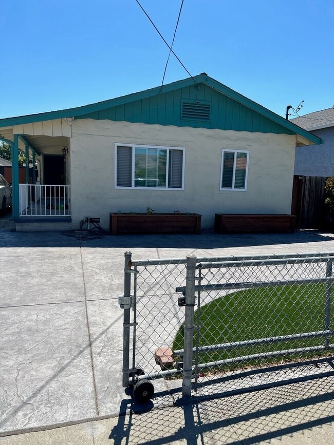 property at 0 N 34th St