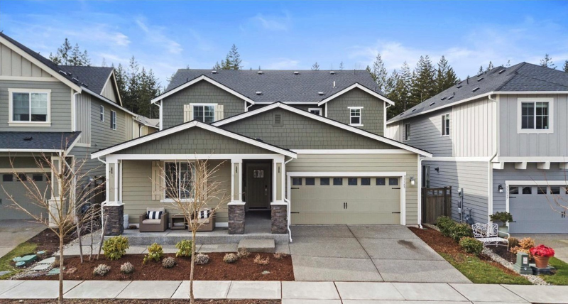 33149 Glacier Ave SE in Black Diamond, WA - Foto de edificio