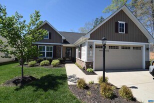 167 Virginia Ave in Palmyra, VA - Building Photo