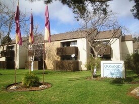 1025 W Boone St in Santa Maria, CA - Building Photo