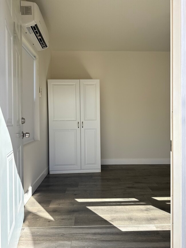 628 W Lexington Dr in Glendale, CA - Building Photo - Building Photo