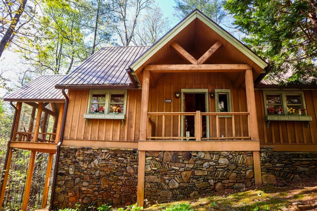 242 Eastman Mountain Rd in Tiger, GA - Building Photo