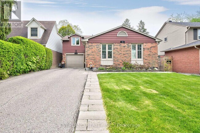 property at 35 Ravengloss Dr