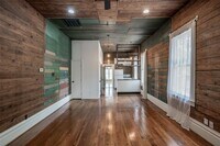 2017 Elysian St photo'