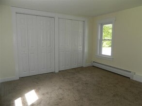 167 Pleasant St in Bristol, NH - Building Photo - Building Photo