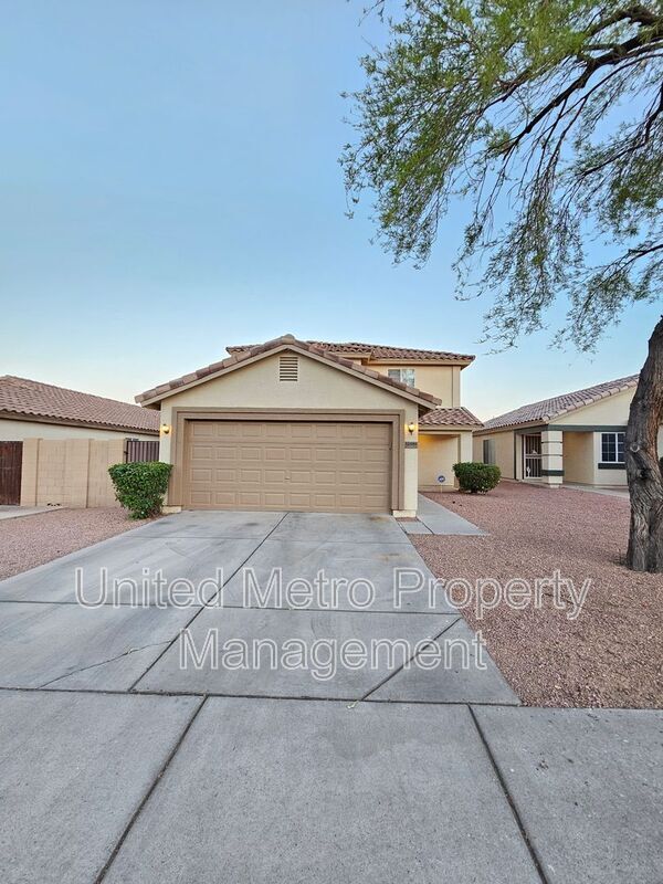 12051 W Dahlia Dr in El Mirage, AZ - Building Photo - Building Photo