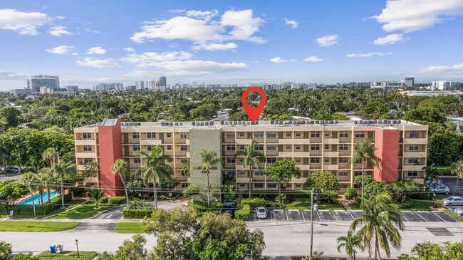 2400 NE 10th St in Pompano Beach, FL - Building Photo - Building Photo