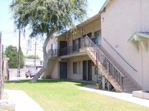 12562 Shelley Dr in Garden Grove, CA - Foto de edificio - Building Photo