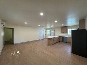 7227 Forbes Ave in Los Angeles, CA - Building Photo - Building Photo