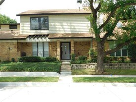2051 Embassy Way in Carrollton, TX - Building Photo