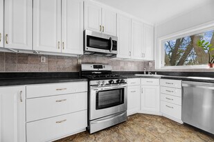 3822 W St NW in Washington, DC - Building Photo