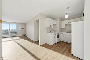 Northgate Manor II in Regina, SK - Building Photo