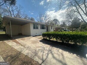 1112 N Beddingfield Dr in Macon, GA - Building Photo - Building Photo