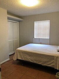 2121 Hepburn St photo'