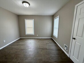 97 Fairgrove St in Pontiac, MI - Building Photo - Building Photo