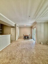 10440 Deerwood Rd in Houston, TX - Building Photo - Building Photo