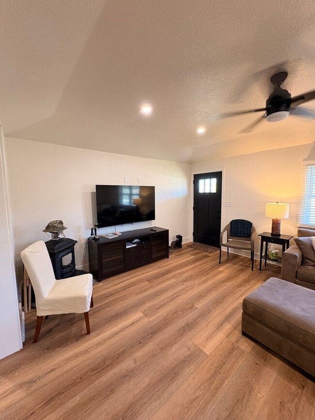 9853 FM2843 in Salado, TX - Building Photo - Building Photo