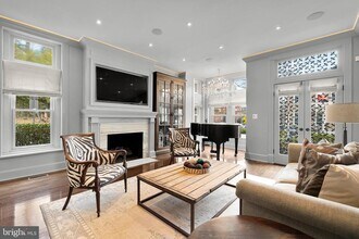 2200 Decatur Pl NW in Washington, DC - Building Photo - Building Photo