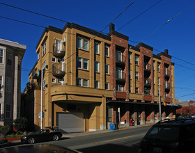 Galer Gardens in Seattle, WA - Foto de edificio - Building Photo