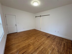 3237 SW 4th St in Miami, FL - Building Photo - Building Photo