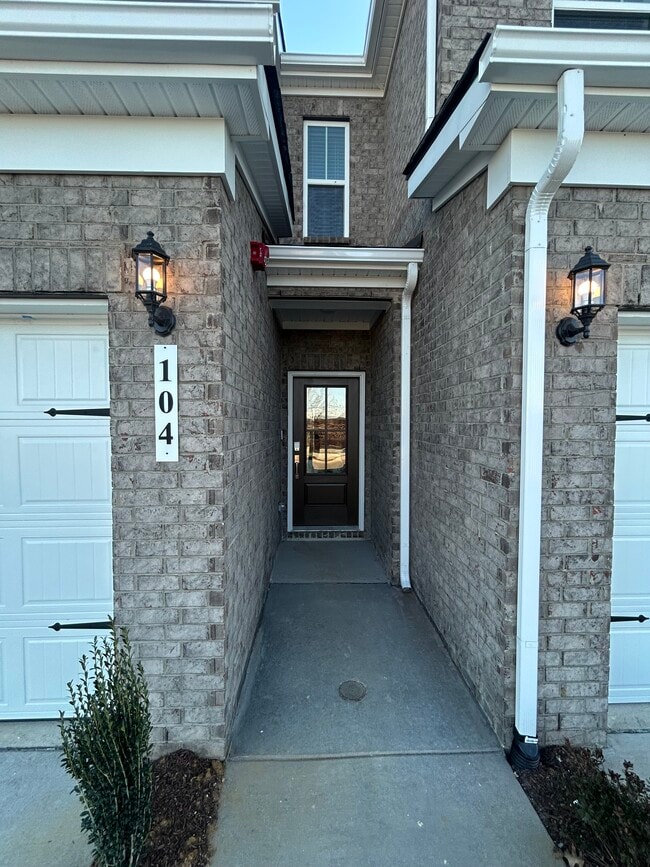 700 Dreamers Private Ln in Gallatin, TN - Building Photo - Building Photo