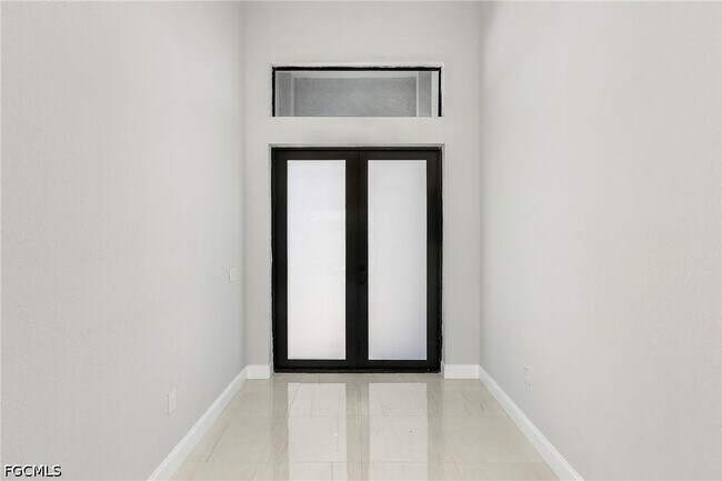 2045 NW 3rd St in Cape Coral, FL - Building Photo - Building Photo