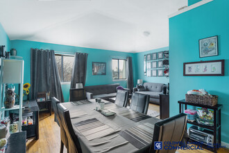 666 Sapphire St in Brooklyn, NY - Building Photo - Interior Photo