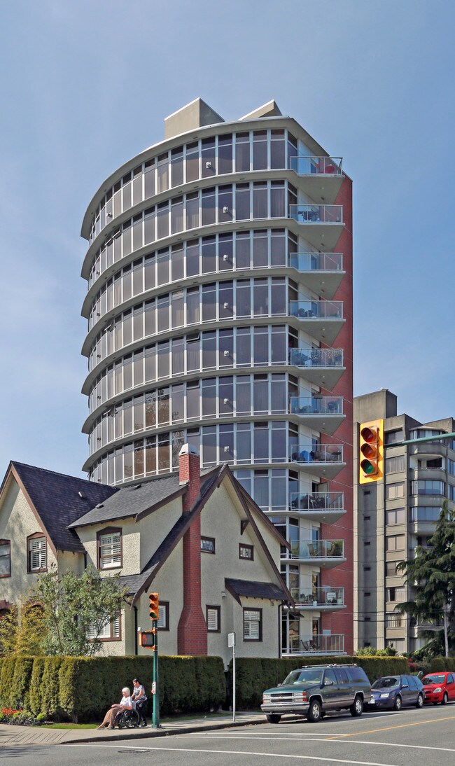 Crystal Court in Vancouver, BC - Building Photo - Primary Photo