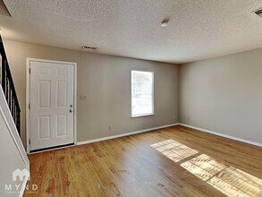 1497 Ringfield Dr in Galloway, OH - Building Photo - Building Photo