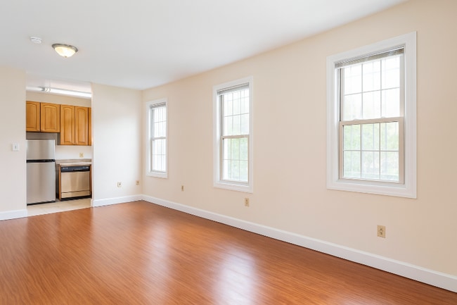 1111 Lamont St NW in Washington, DC - Building Photo - Building Photo