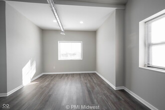 2060 N Delaware St in Indianapolis, IN - Building Photo - Building Photo