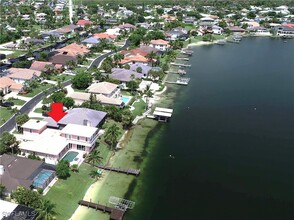 5460 Harborage Dr in Ft. Myers, FL - Building Photo - Building Photo