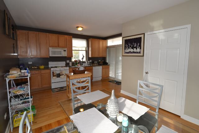 5214 N Sawyer Ave, Unit J05P